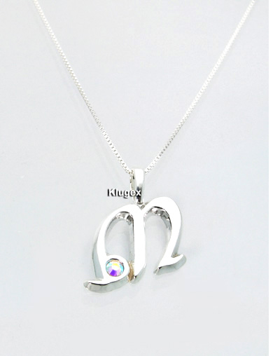 Ezüst Monogram Medál Lánccal – M