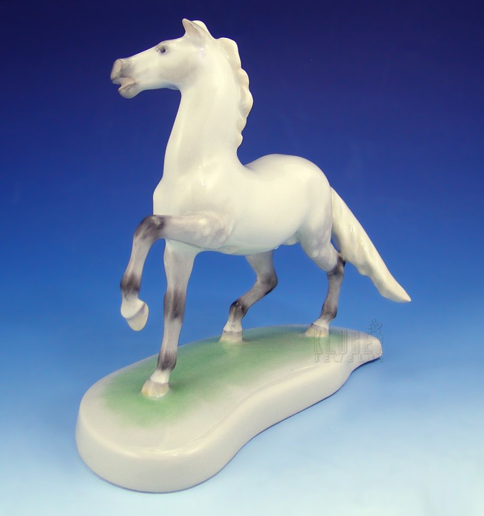herend horse